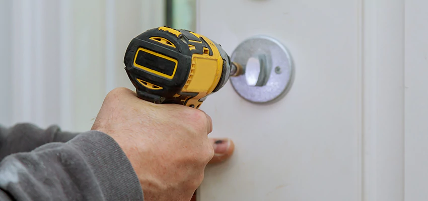 Street Locksmith For Smart Lock Repair in Lomita, CA