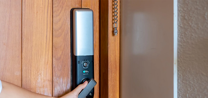 Home Security Electronic Locks Upgrades in Lomita, CA